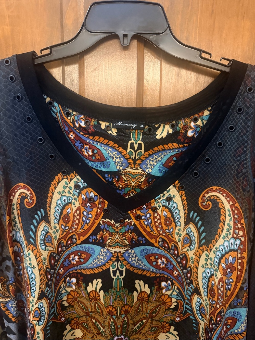 V-Neck Multicolor Paisley & Leopard Print Tunic Top - Black Base - Picture 2 of 5